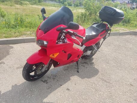 1999 Honda VFR 800, красный, 445000 рублей, вид 2