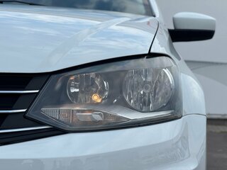 2017 Volkswagen Polo V Рестайлинг, белый, 1210000 рублей, вид 4