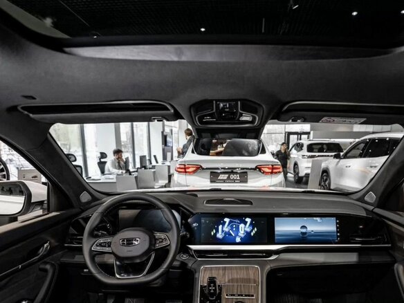 2026 Geely Monjaro I Рестайлинг, белый, 4949990 рублей - вид 9