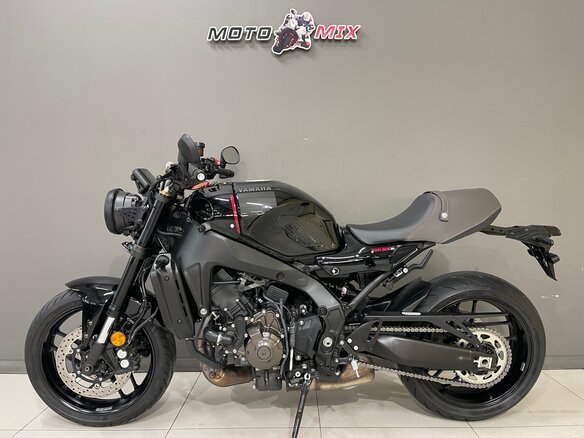 2022 Yamaha XSR900, чёрный, 1070000 рублей - вид 1