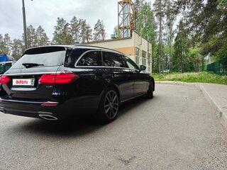 2019 Mercedes-Benz E-Класс 200 d V (W213, S213, C238), синий, 1978000 рублей, вид 3