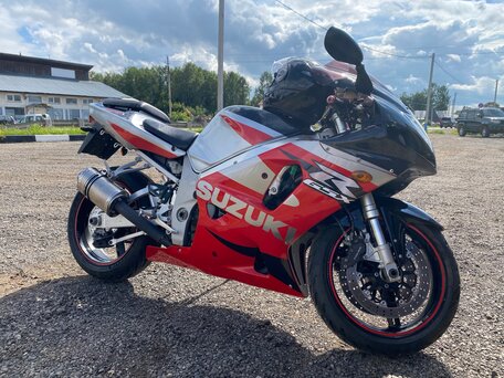 2001 Suzuki GSR 750, красный, 450000 рублей, вид 2