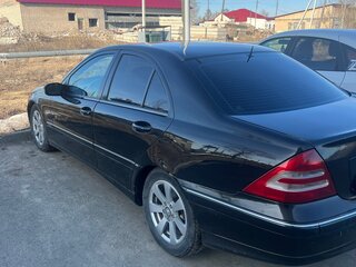 2002 Mercedes-Benz C-Класс 200 II (W203), чёрный, 500000 рублей, вид 4