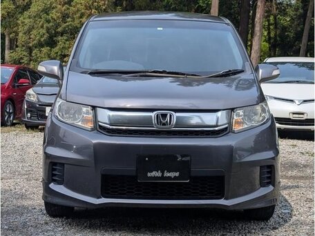 2014 Honda Freed Spike I Рестайлинг, серый, 780000 рублей, вид 2
