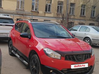 2010 Nissan Qashqai I Рестайлинг, красный, 930000 рублей, вид 1