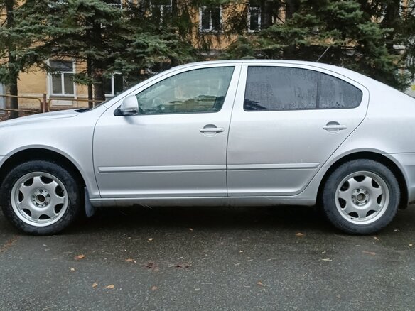 2011 Skoda Octavia II (A5) Рестайлинг, серебристый, 840000 рублей - вид 7