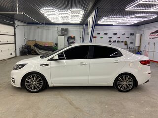 2015 Kia Rio III Рестайлинг, белый, 1350000 рублей, вид 2