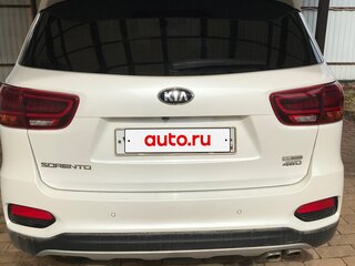 2019 Kia Sorento 6-speed III Prime Рестайлинг, белый, 3150000 рублей, вид 2