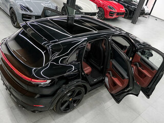 2026 Porsche Cayenne GTS III Рестайлинг, чёрный, 25990000 рублей, вид 5