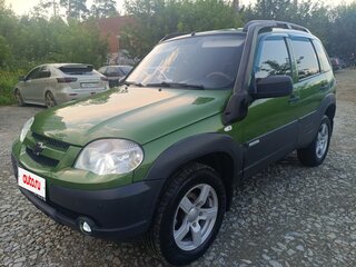 2015 Chevrolet Niva I Рестайлинг, зелёный, 695000 рублей, вид 2