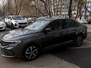 2021 Volkswagen Polo VI, серый, 1890000 рублей, вид 4
