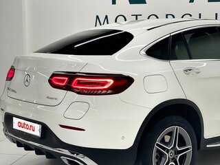 2021 Mercedes-Benz GLC 300 e I (X253) Рестайлинг, белый, 5800000 рублей, вид 4