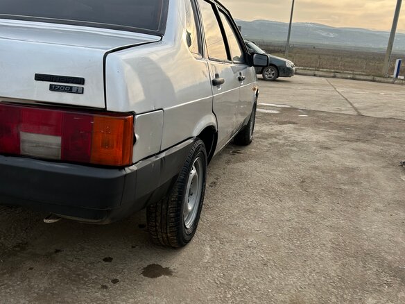 2003 Lada (ВАЗ) 21099, серебристый, 150000 рублей - вид 8