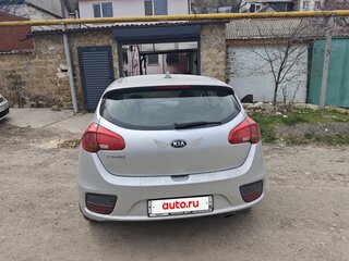 2017 Kia Ceed II Рестайлинг, серебристый, 1100000 рублей, вид 3