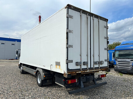 2013 Mercedes-Benz Atego, белый, 3800000 рублей, вид 2