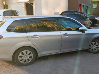 2013 Toyota Corolla Fielder XI (E160, E170, E180), серебристый, 840000 рублей, вид 4