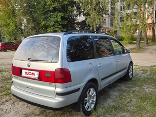 2001 Volkswagen Sharan I Рестайлинг, белый, 330000 рублей, вид 4