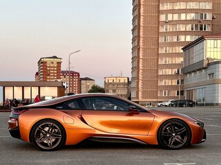 2019 BMW i8 I Рестайлинг, оранжевый, 7900000 рублей, вид 2