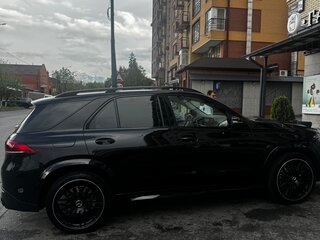 2020 Mercedes-Benz GLE 400 d II (V167), чёрный, 7500000 рублей, вид 4