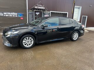 2020 Toyota Camry VIII (XV70), чёрный, 2350000 рублей, вид 2