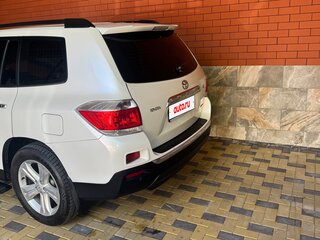 2012 Toyota Highlander II (XU40) Рестайлинг, белый, 1850000 рублей, вид 3