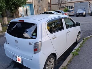 2014 Daihatsu Mira e:S I Рестайлинг, голубой, 450000 рублей, вид 4