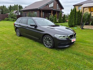 2019 BMW 5 серии 520d xDrive VII (G30/G31/G38), серый, 3090000 рублей, вид 2