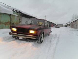 1996 Lada (ВАЗ) 2105, пурпурный, 135000 рублей, вид 1