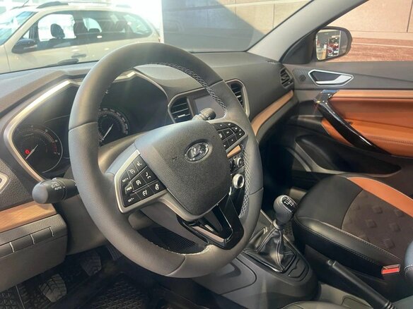 2026 Lada (ВАЗ) Vesta SW Cross I Рестайлинг (NG), серебристый - вид 5