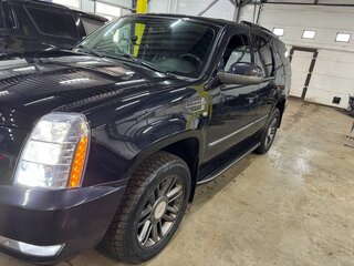 2010 Cadillac Escalade III, чёрный, 2500000 рублей, вид 4