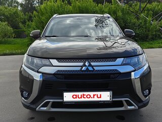 2019 Mitsubishi Outlander III Рестайлинг 3, коричневый, 1950000 рублей, вид 2