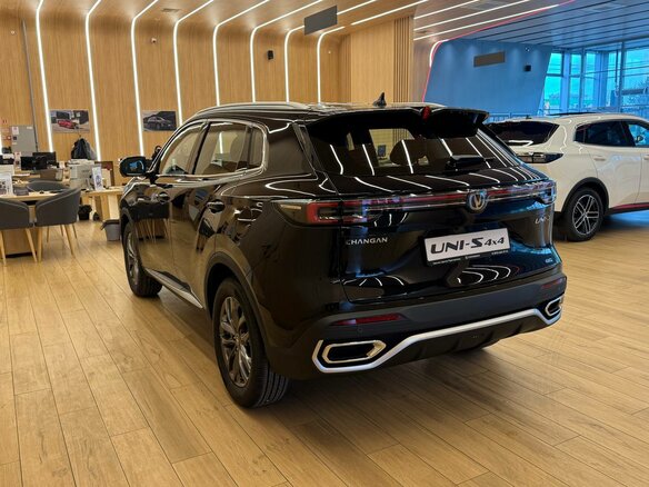 2026 Changan UNI-S I Рестайлинг, чёрный - вид 3