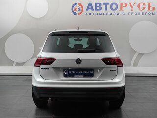 2018 Volkswagen Tiguan II, белый, 2562000 рублей, вид 4