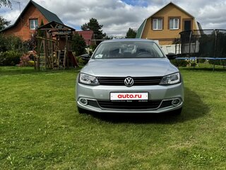 2014 Volkswagen Jetta VI Рестайлинг, серебристый, 1150000 рублей, вид 3