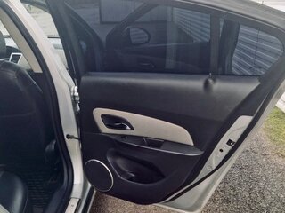 2011 Chevrolet Cruze I, серебристый, 800000 рублей, вид 5