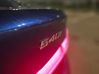 2017 BMW 5 серии 540i xDrive VII (G30/G31/G38), синий, 4250000 рублей, вид 4