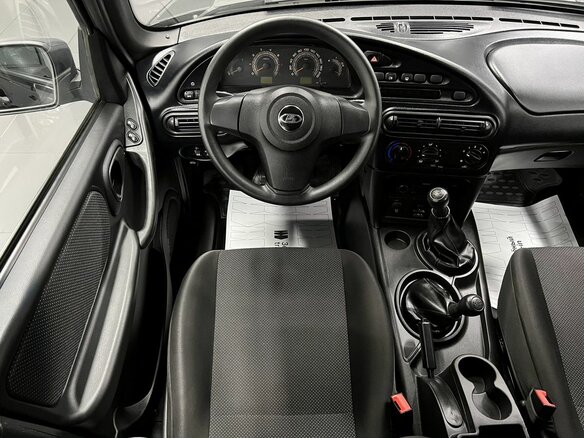 2020 Lada (ВАЗ) Niva, чёрный - вид 10