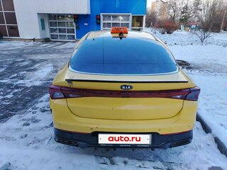 2021 Kia K5 III, чёрный, 1950000 рублей, вид 3