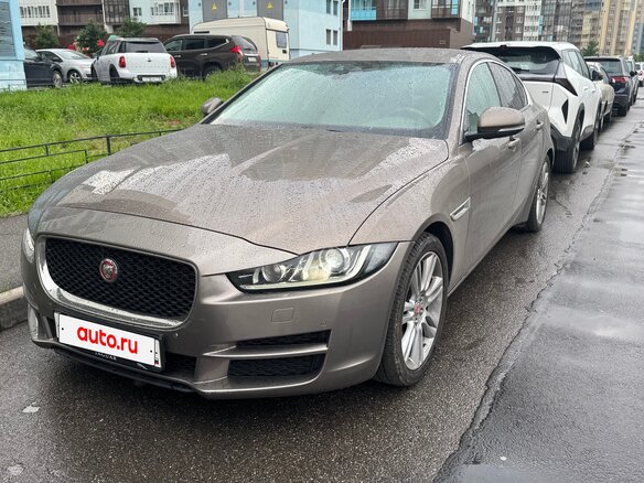 2016 Jaguar XE EcoBoost I, коричневый, 1750000 рублей - вид 4