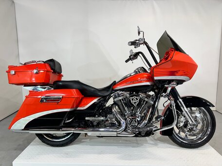 2009 Harley-Davidson CVO Road Glide, красный, 950000 рублей, вид 1