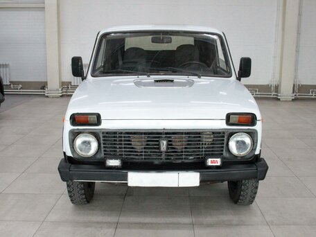 2005 Lada (ВАЗ) 2121 (4x4) I Рестайлинг, белый, 400000 рублей, вид 2