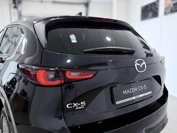 2025 Mazda CX-5 II Рестайлинг, чёрный, 5150000 рублей - вид 5