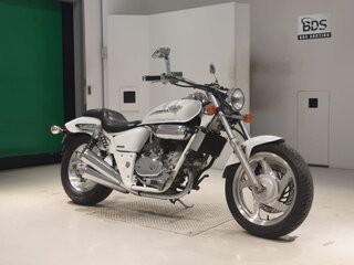 2005 Honda Magna, белый, 307000 рублей, вид 2