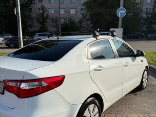 2014 Kia Rio 6-speed III, белый, 750000 рублей, вид 5