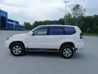 2007 Toyota Land Cruiser Prado 5-speed 120 Series Рестайлинг, белый, 2200000 рублей, вид 4