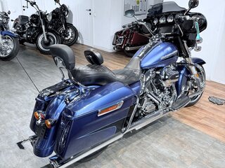 2016 Harley-Davidson Street Glide, синий, 1499000 рублей, вид 5