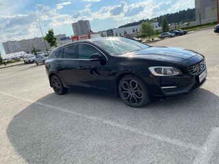2013 Volvo V60 I, чёрный, 990000 рублей, вид 3