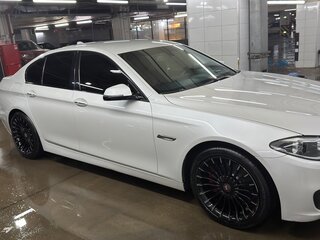 2016 BMW 5 серии 528i xDrive VI (F10/F11/F07) Рестайлинг, белый, 2700000 рублей, вид 2