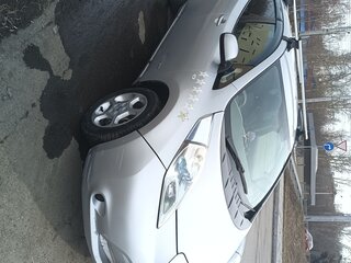 2011 Nissan Leaf I (ZE0/AZE0), серебристый, 700000 рублей, вид 3