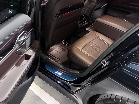 2019 BMW 7 серии 730d xDrive VI (G11/G12) Рестайлинг, чёрный, 5000000 рублей - вид 12